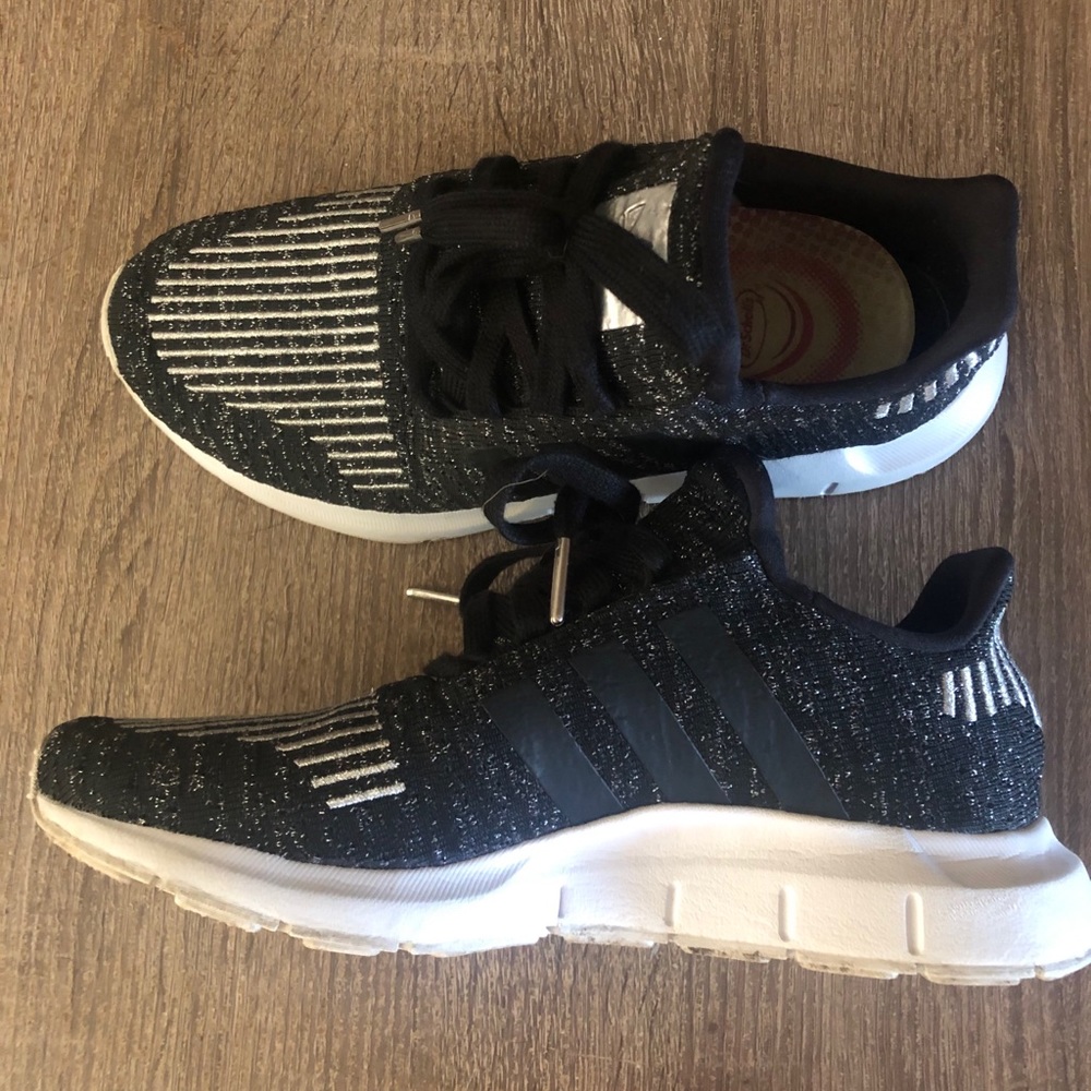 Adidas swift run